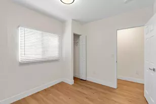 865 SE 12th St, Hialeah, FL 33010 - Photo 25