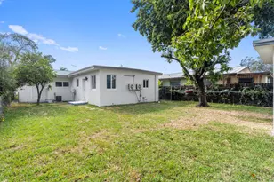 865 SE 12th St, Hialeah, FL 33010 - Photo 39