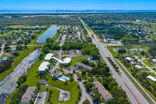 2127 SE Wild Meadow Cir, Port Saint Lucie, FL 34952 - Photo 33