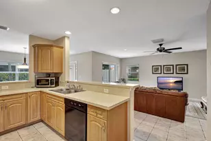 13792 Yarmouth Dr, Wellington, FL 33414 - Photo 21