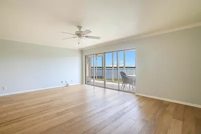 300 Intracoastal Place #204, Jupiter, FL 33469 - Photo 9