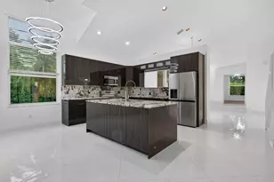 7087 NW 78th Pl, Parkland, FL 33067 - Photo 13