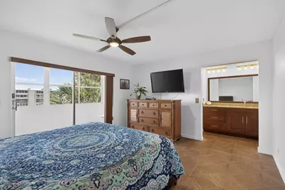 307 Wellington C, West Palm Beach, FL 33417 - Photo 11