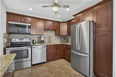 307 Wellington C, West Palm Beach, FL 33417 - Photo 9