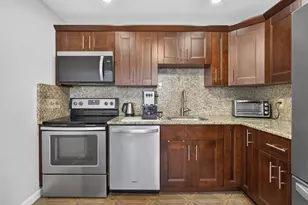 307 Wellington C, West Palm Beach, FL 33417 - Photo 1