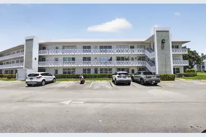 307 Wellington C, West Palm Beach, FL 33417 - Photo 3