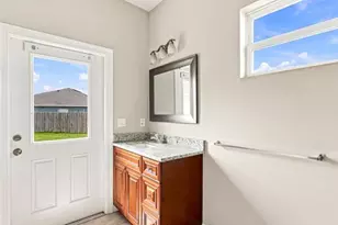 5866 NW Mesa Cir, Port Saint Lucie, FL 34986 - Photo 31