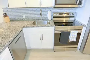 2801 N Palm Aire Dr, Pompano Beach, FL 33069 - Photo 17