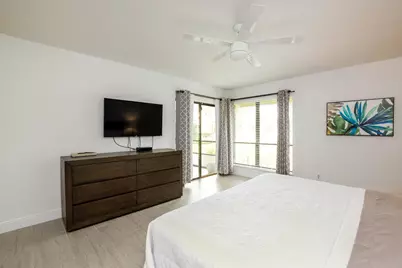 3 Lexington Lane E #A, Palm Beach Gardens, FL 33418 - Photo 9