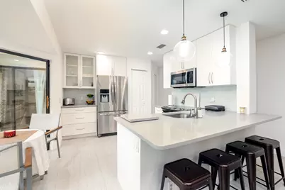 3 Lexington Lane E #A, Palm Beach Gardens, FL 33418 - Photo 3