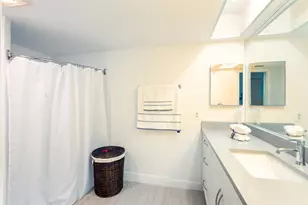 3 Lexington Ln E, Palm Beach Gardens, FL 33418 - Photo 5