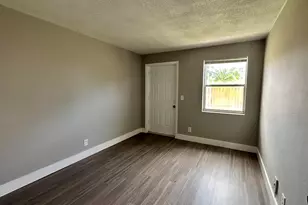 105 NE 6th Ave, Boynton Beach, FL 33435 - Photo 13