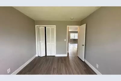 105 NE 6th Avenue, Boynton Beach, FL 33435 - Photo 11