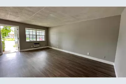 105 NE 6th Avenue, Boynton Beach, FL 33435 - Photo 3