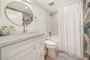 2240 N Cypress Bend Dr, Pompano Beach, FL 33069 - Photo 17