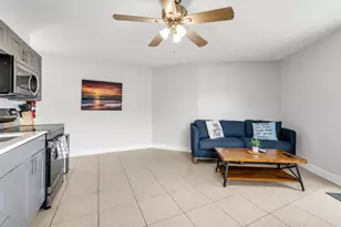 2812 NE 27th St, Lighthouse Point, FL 33064 - Photo 25