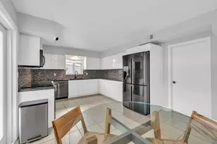 2812 NE 27th St, Lighthouse Point, FL 33064 - Photo 19