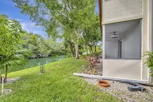 28 Camden B, West Palm Beach, FL 33417 - Photo 13