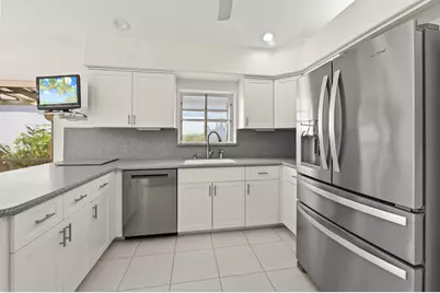 6226 Water Lilly Lane, Boynton Beach, FL 33437 - Photo 11