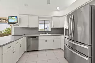 6226 Water Lilly Ln, Boynton Beach, FL 33437 - Photo 11