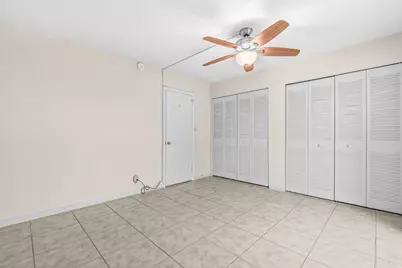 52 Kingswood C, West Palm Beach, FL 33417 - Photo 15