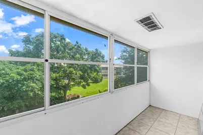 52 Kingswood C, West Palm Beach, FL 33417 - Photo 17