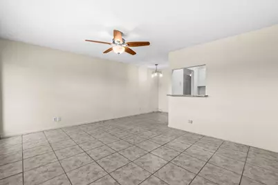52 Kingswood C, West Palm Beach, FL 33417 - Photo 3