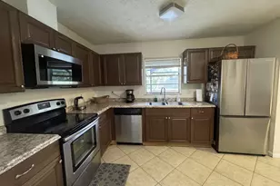 882 SE Walters Terrace, Port Saint Lucie, FL 34983 - Photo 13