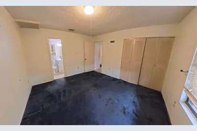 372 NW Airoso Boulevard, Port Saint Lucie, FL 34983 - Photo 11