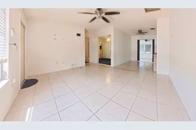 372 NW Airoso Boulevard, Port Saint Lucie, FL 34983 - Photo 5