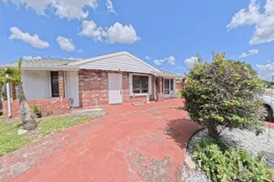 372 NW Airoso Blvd, Port Saint Lucie, FL 34983 - Photo 1