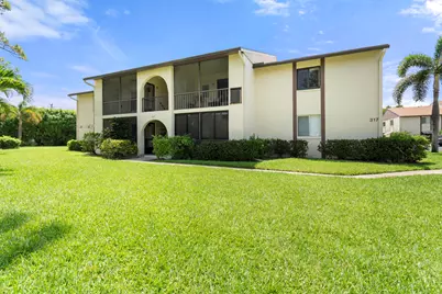 317 Knotty Pine Circle #D-2, Greenacres, FL 33463 - Photo 13