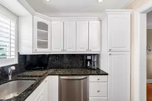 2930 Crosley Dr E, West Palm Beach, FL 33415 - Photo 15