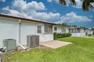 2930 Crosley Dr E, West Palm Beach, FL 33415 - Photo 29