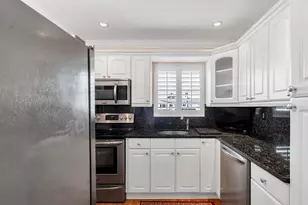 2930 Crosley Dr E, West Palm Beach, FL 33415 - Photo 13