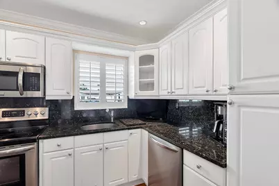 2930 Crosley Drive E #M, West Palm Beach, FL 33415 - Photo 15