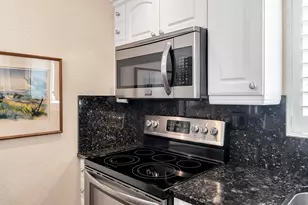 2930 Crosley Dr E, West Palm Beach, FL 33415 - Photo 17