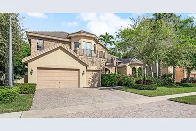10513 Versailles Boulevard, Wellington, FL 33449 - Photo 3