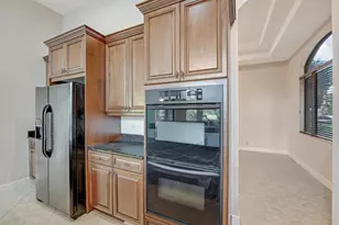 10513 Versailles Blvd, Wellington, FL 33449 - Photo 21