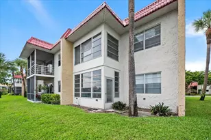 190 Lake Evelyn Dr, West Palm Beach, FL 33411 - Photo 17