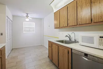 6850 10th Avenue N #313, Greenacres, FL 33467 - Photo 5