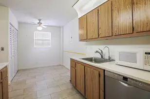 6850 10th Ave N, Greenacres, FL 33467 - Photo 5