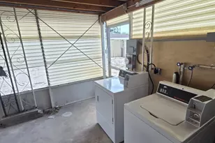 31 Edmund Rd, West Park, FL 33023 - Photo 9