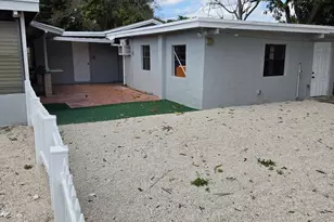 31 Edmund Rd, West Park, FL 33023 - Photo 11
