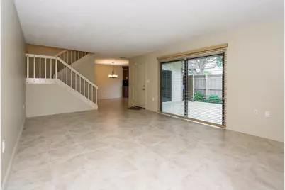 818 8th Court, Palm Beach Gardens, FL 33410 - Photo 3