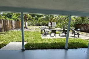 209 Coventry St, Boca Raton, FL 33487 - Photo 17