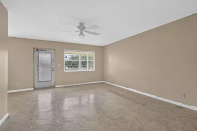 111 Sheffield E, West Palm Beach, FL 33417 - Photo 5