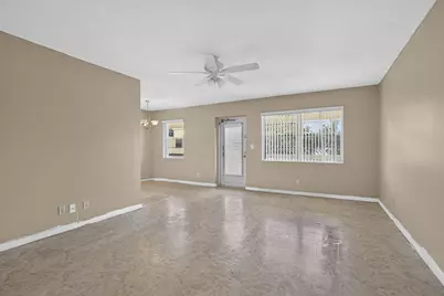 111 Sheffield E, West Palm Beach, FL 33417 - Photo 3