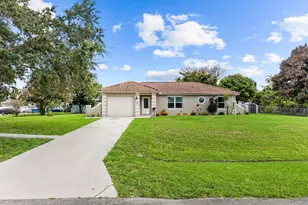 265 SW Dalton Cir, Port Saint Lucie, FL 34953 - Photo 1