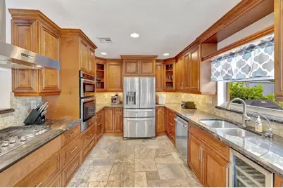 925 NE 25th Avenue, Pompano Beach, FL 33062 - Photo 11